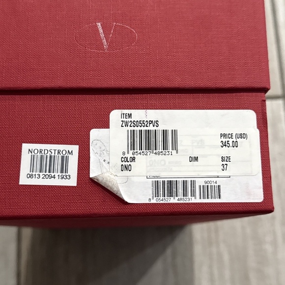 Valentino Garavani Rockstud Bow Thong Sandals Size 37 - Picture 7 of 7